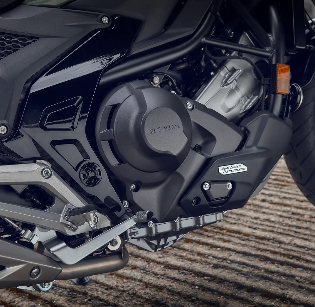 HOW IT WORKS - TWO CLUTCHES. ZERO COMPROMISE.